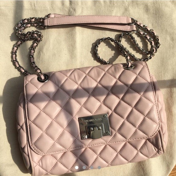 Michael Kors quilted purse - Picture 1 of 4